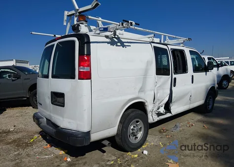 2024 Chevrolet Express Cargo Rwd 2500 Regular Wheelbase Wt from USA, damaged, VIN 1GCWGAF74R1184768